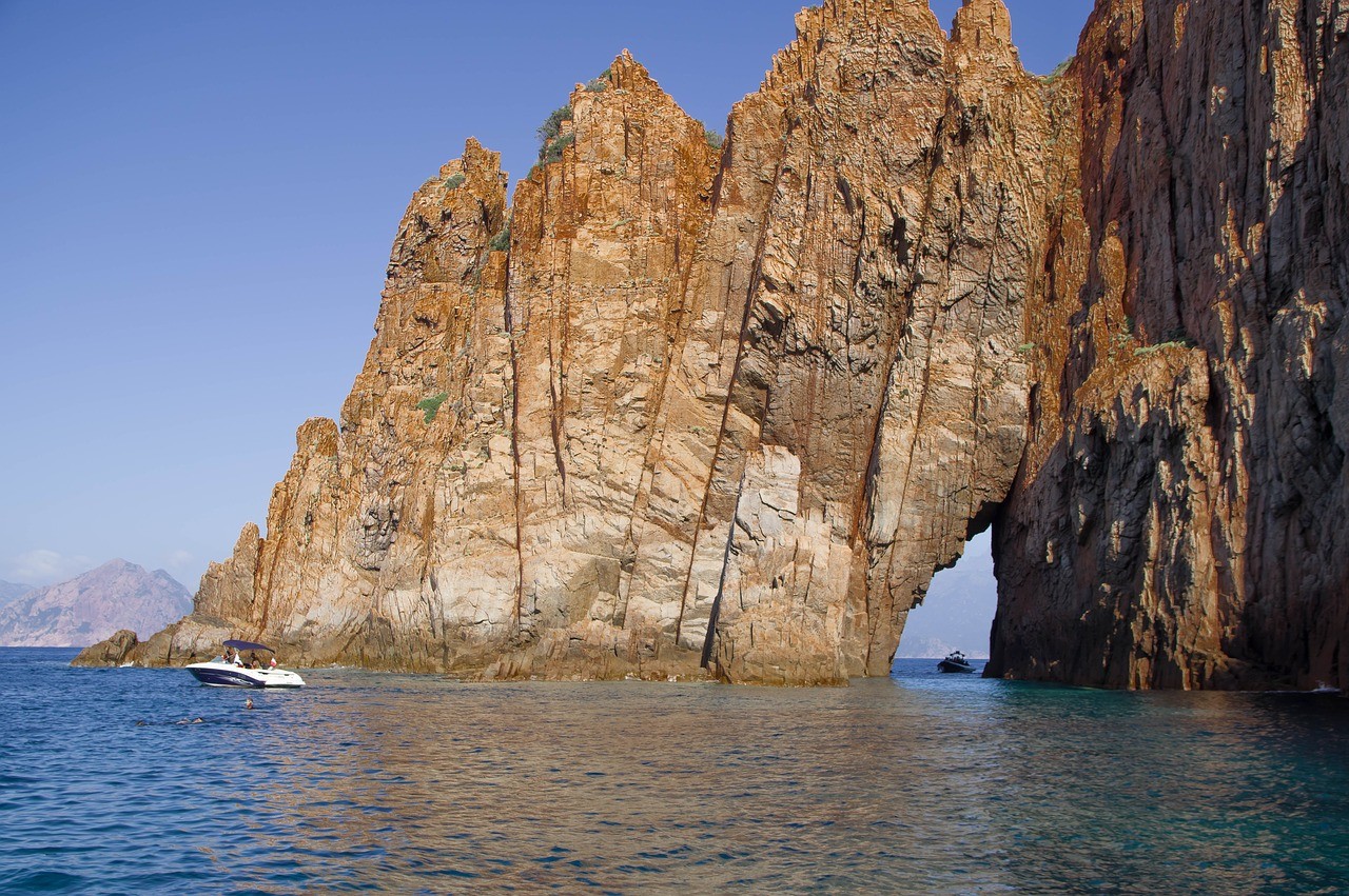 Calanques de Piana par la mer